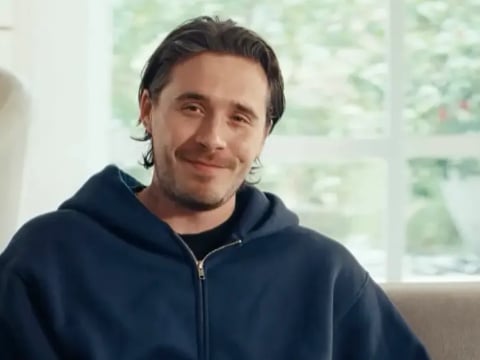 布魯克林貝克漢 Brooklyn Beckham 廣告疑似暗諷父母！扔球票一句「情況比較複雜」引熱議！