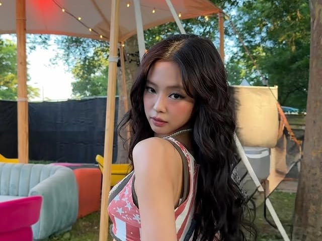BLACKPINK Jennie 也迷上高爾夫球！教練曝光練習影片直言：「菜鳥畢業了！」