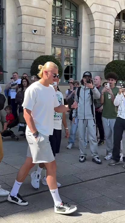 哈蘭德「倒勾球鞋」Travis Scott x Nike 收藏盤點!閃電倒勾、粉紅倒勾⋯根本足球界隱藏版鞋頭!