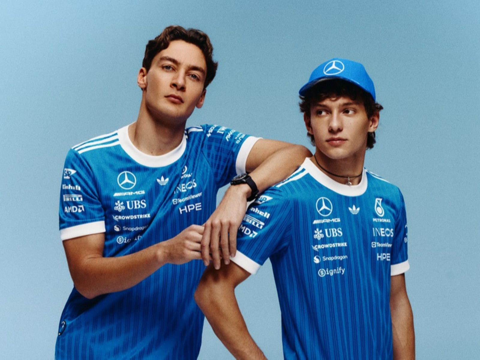 F1／adidas × Mercedes-AMG 聯名「Blue Wonder」系列狂炸！三葉草Logo首度進軍賽車線，7月英國站搶先著用！