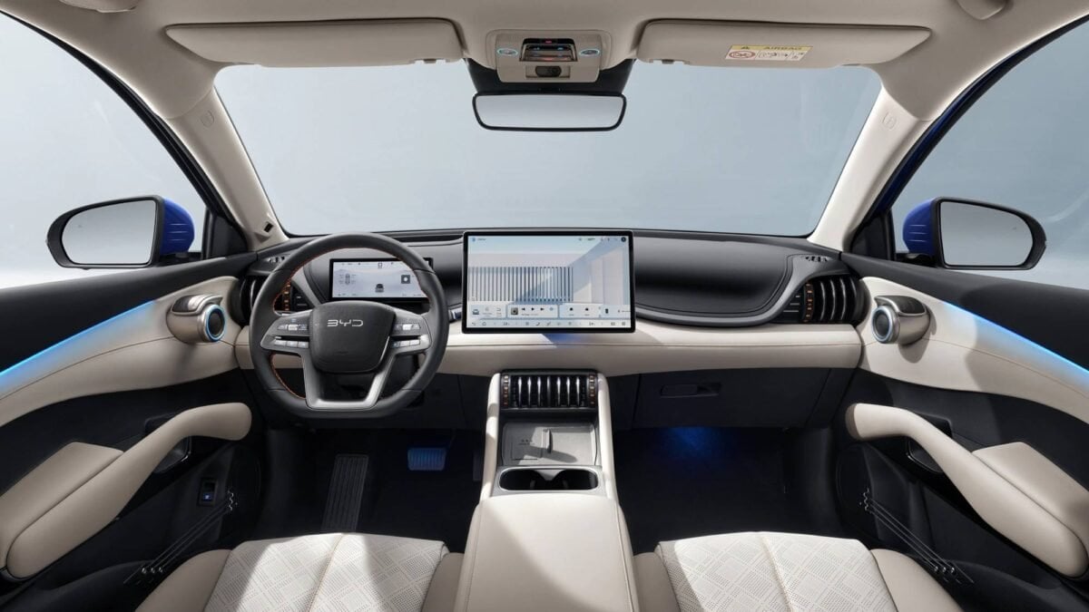 BYD 5年內要成世界第一!2025年銷460萬台、日本輕型EV市場狂攻、歐洲突破100萬台