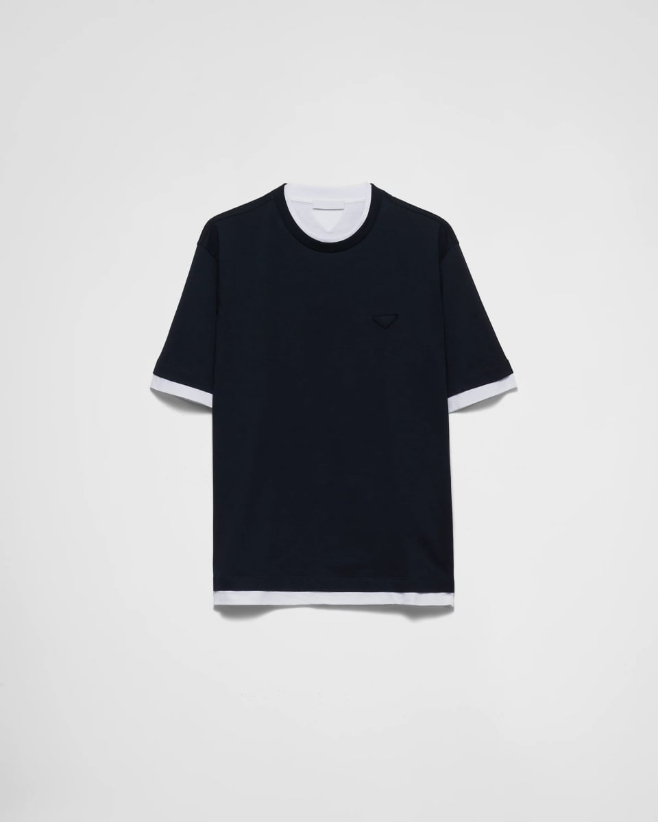 許光漢現身 Prada 2027 春夏男裝秀!Miuccia Prada、Raf Simons 用牛仔褲與 T 恤重新定義男裝