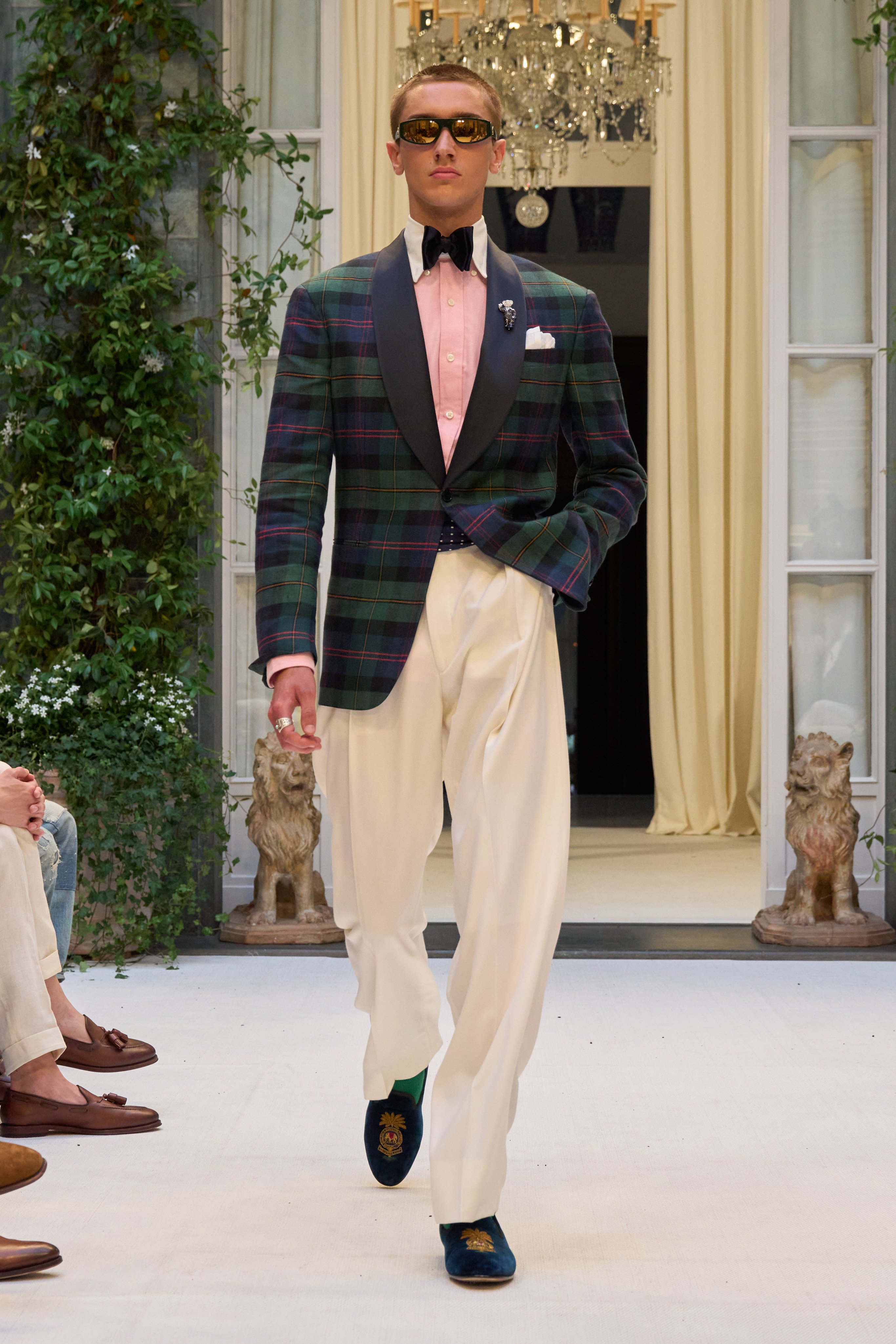 林俊傑現身 Ralph Lauren 米蘭男裝週!「Dream Racers」用賽車、學院風與紳士美學打造 2027 春季男裝