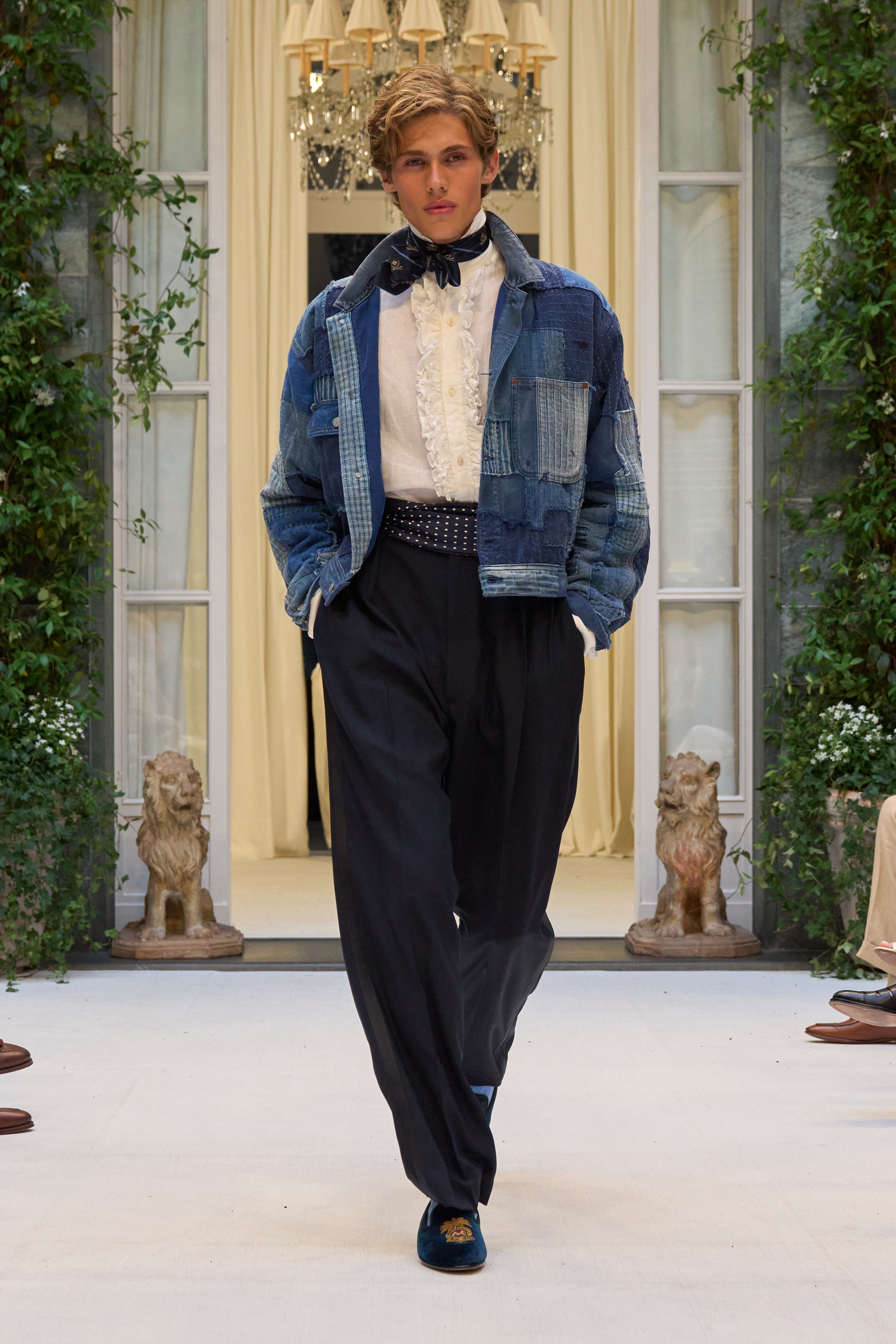 林俊傑現身 Ralph Lauren 米蘭男裝週!「Dream Racers」用賽車、學院風與紳士美學打造 2027 春季男裝