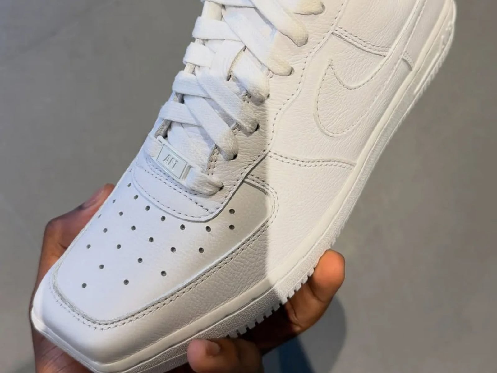 Nike Air Force 1 推出「方頭鞋型」版本！Square Toe、格紋印花元素注入時尚感拉滿！