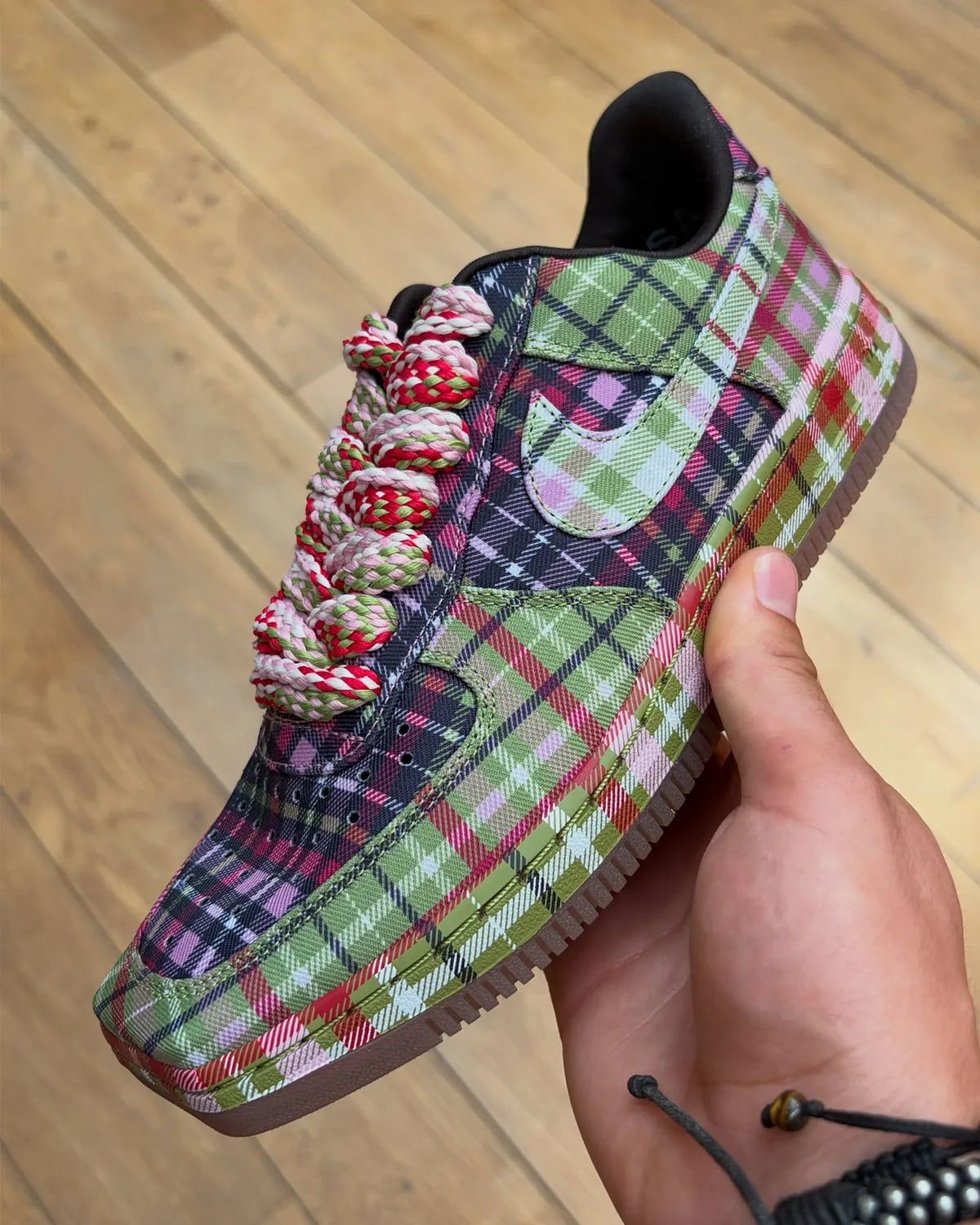 Nike Air Force 1 推出「方頭鞋型」版本！Square Toe、格紋印花元素注入時尚感拉滿！