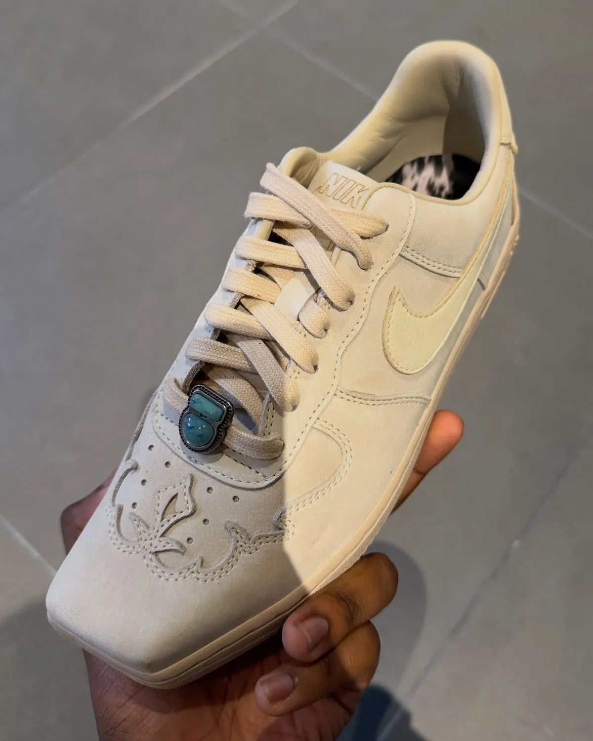 Nike Air Force 1 推出「方頭鞋型」版本！Square Toe、格紋印花元素注入時尚感拉滿！