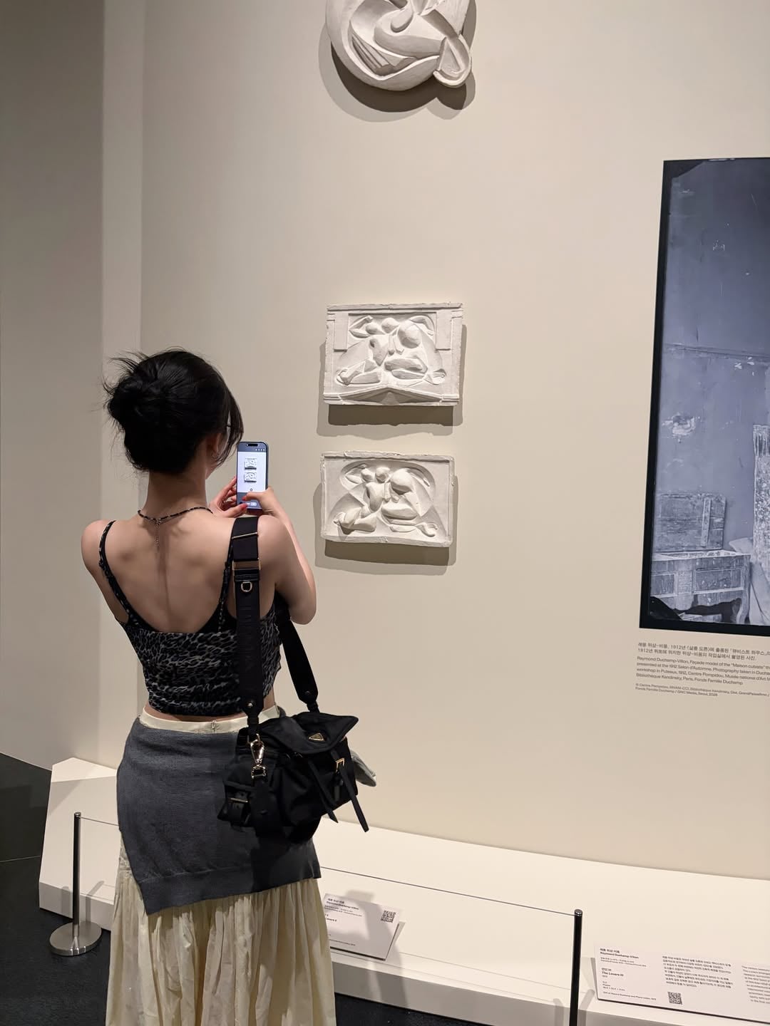 aespa Karina 身高 168 公分,穿豹紋背肌線條清晰展現紮實訓練,粉絲驚呼完全沒想到!