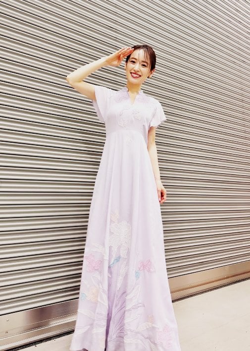 谷口彰悟妻泉里香37歲火辣身材曝光！交往10年甜蜜結婚，網友：『完美詮釋真人版娜美』