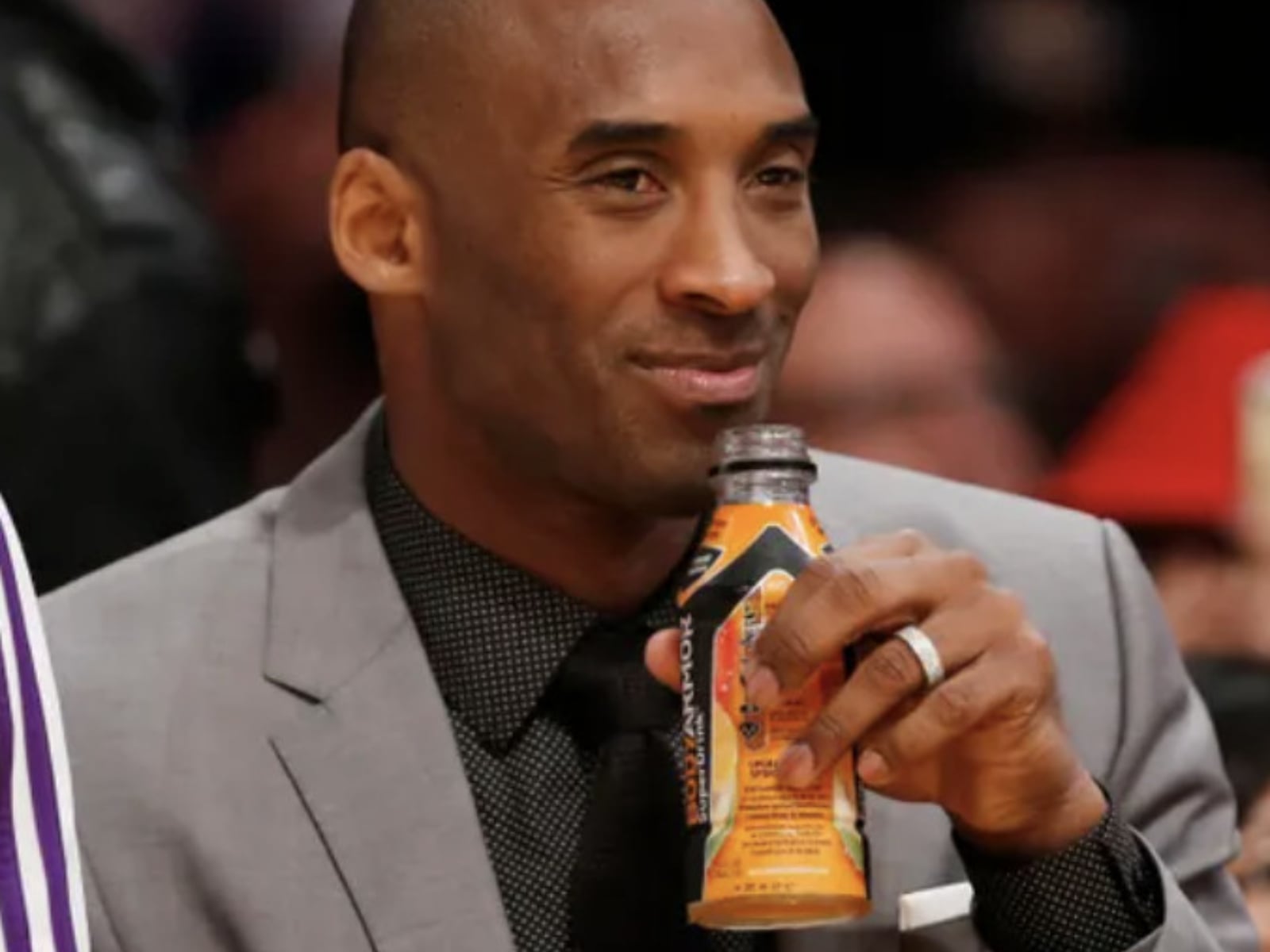 NBA／Kobe Bryant 神投資運動飲料賺翻！600 萬美元變 4 億，獲利超越 NBA 生涯薪資！