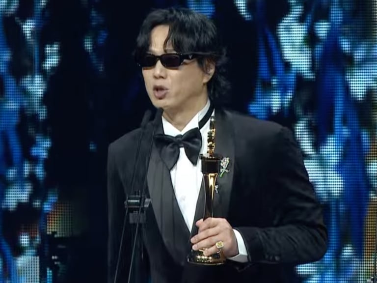 金曲 37/蕭煌奇奪下第 5 座最佳台語男歌手,幽默喊:「我的五金行開張了!」