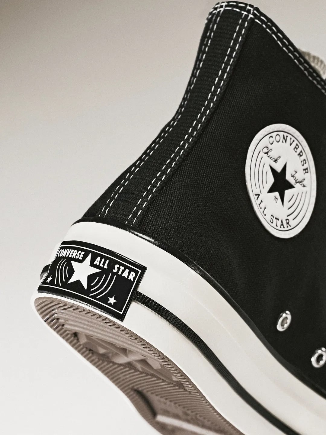 Karina 升格 Converse 全球品牌大使！攜手全新 Chuck 70 X 重新演繹經典帆布鞋