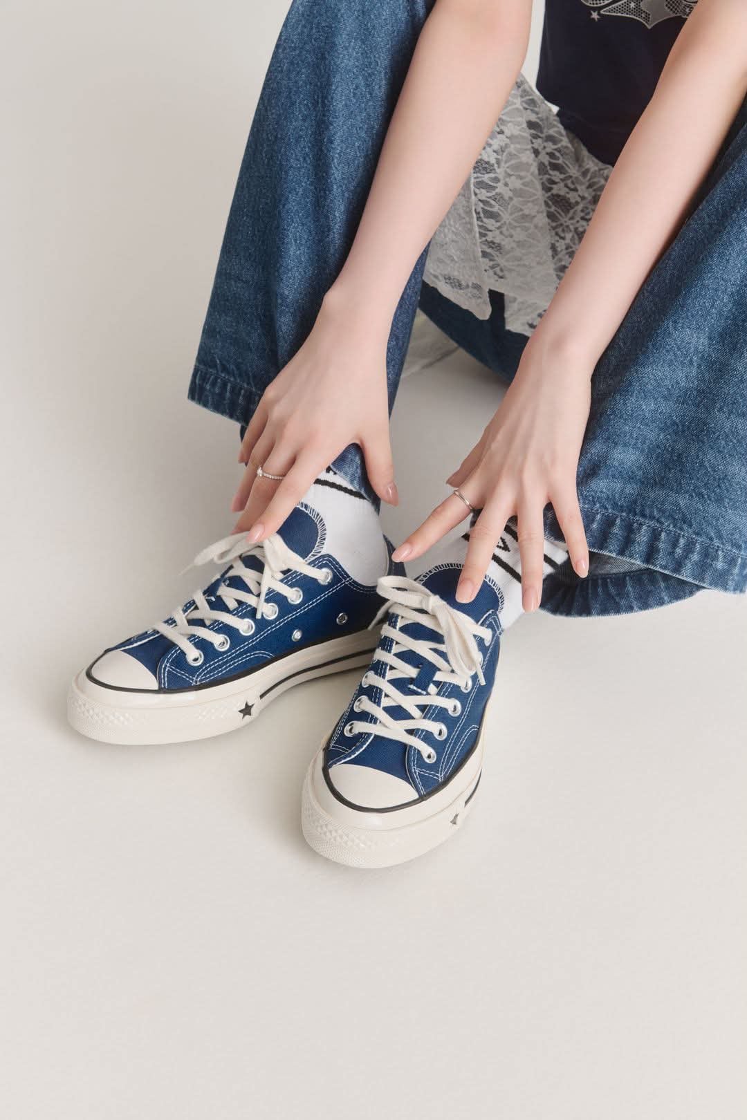 Karina 升格 Converse 全球品牌大使！攜手全新 Chuck 70 X 重新演繹經典帆布鞋