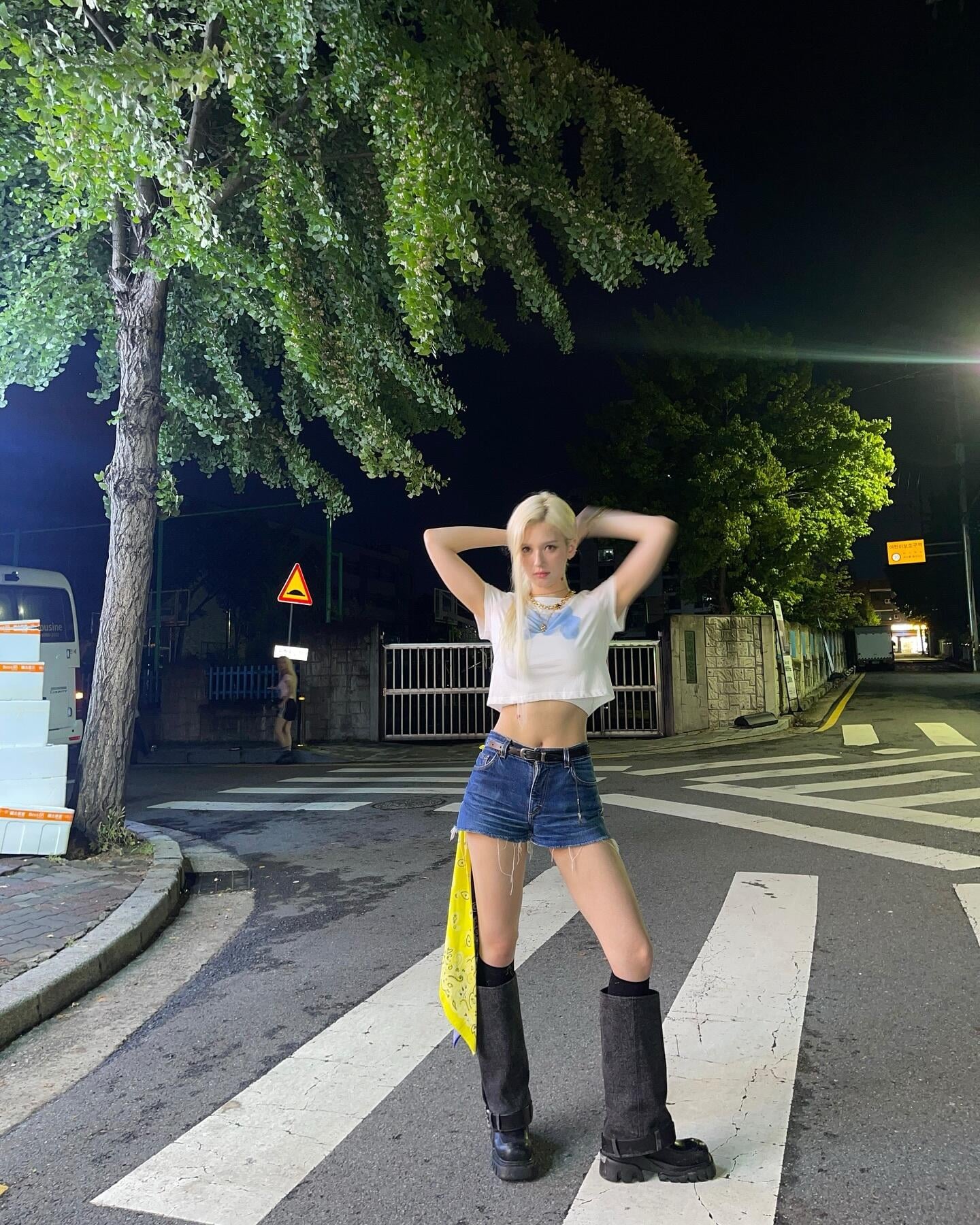女生夏天超短迷你短褲穿搭