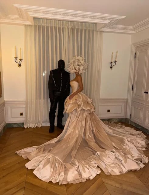 「肯爺」Kanye West 才豪砸 40 萬美元慶生！驚爆財務吃緊，疑似動用退休金！