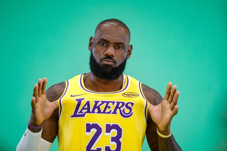 NBA／詹姆斯確定將離開湖人！41 歲傳奇球星正式投入自由市場掀起搶人大戰！