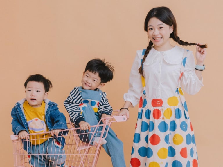 蔡阿嘎老婆品牌 hahababy 路跑抱枕竟不是台灣製！二伯本人線上回應曝光！