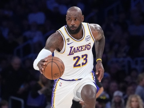 NBA／詹姆斯下家「理想條件」曝光！外媒爆料「願意簽底薪加盟爭冠球隊！」