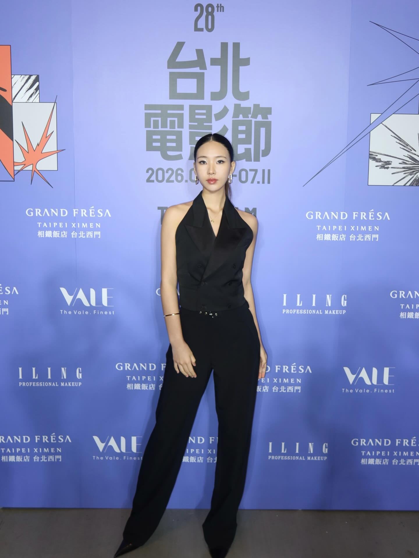 小S 大女兒許曦文 16 歲首演《聰明鎮》！導演誇：「給指令都能融會貫通！」