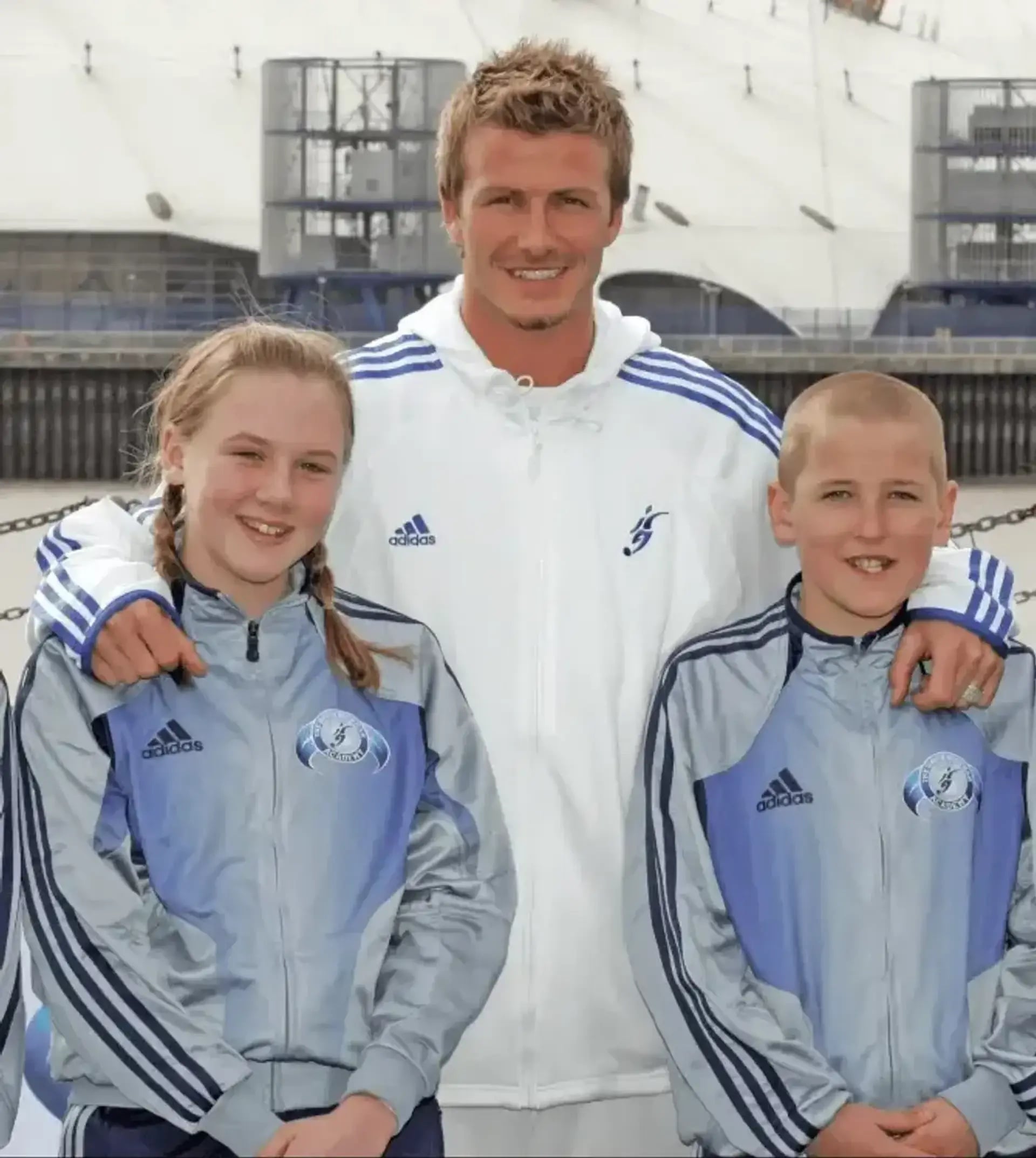 英格蘭隊長凱恩 Harry Kane 的 10 件事介紹!青梅竹馬童話愛情、貝克漢的同校學弟!