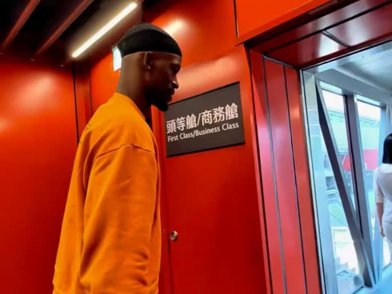 NBA／Jimmy Butler 無預警現身台灣！曬台灣啤酒、星宇航空照片引廣大熱議！