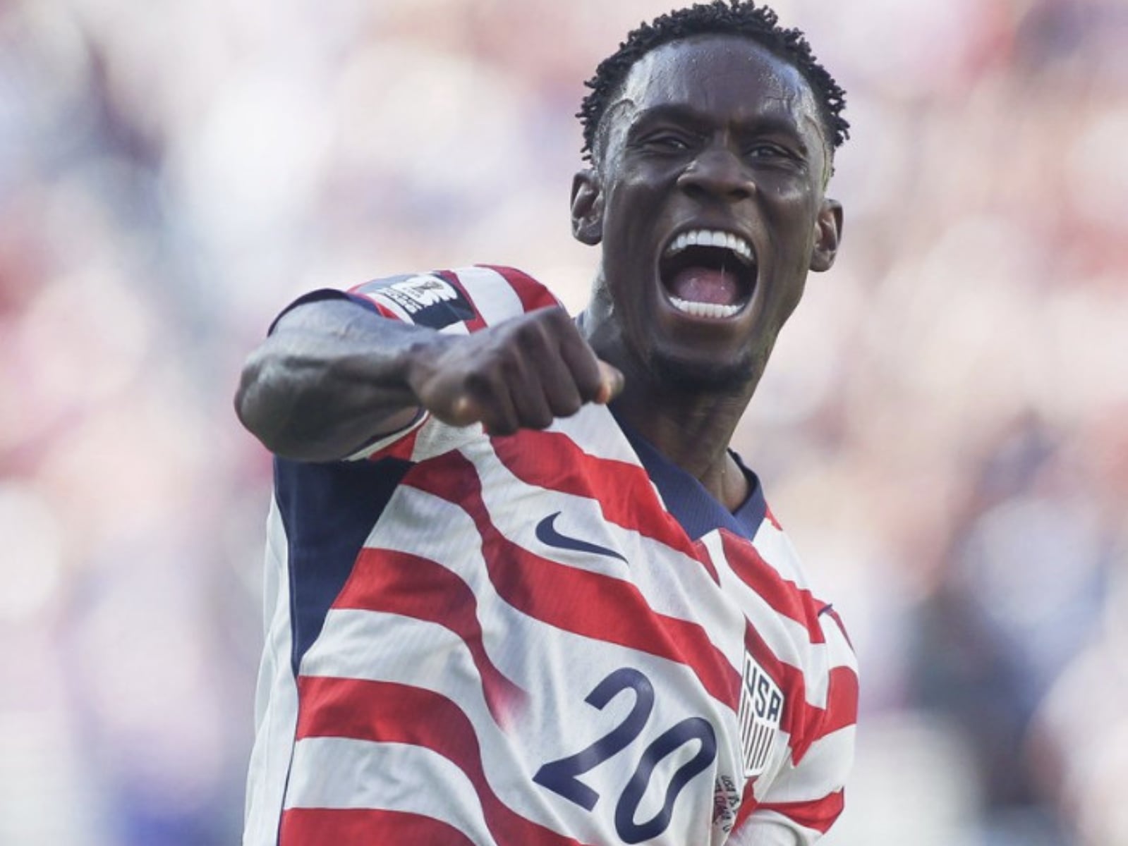 世界盃／川普致電 FIFA 成功救 Folarin Balogun？紅牌禁賽突喊卡，比利時怒批史無前例！