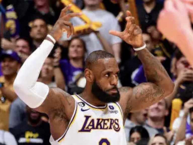 NBA／詹皇 LeBron James 值得湖人立雕像？球評 Kendrick Perkins 點出兩大理由！