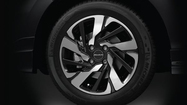 Honda City 正式發表！新增油電版、升級 10 吋螢幕，價格同步曝光！