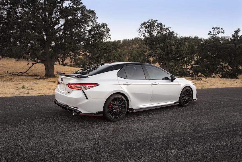Toyota Camry 性能版有望回歸!「Camry Apex」商標曝光掀熱議!