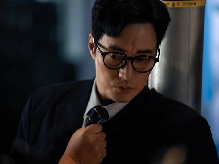蘇志燮新劇《金特務》人氣爆紅，14 部經典劇被網友挖出討論，《主君的太陽》、《對不起，我愛你》都上榜！