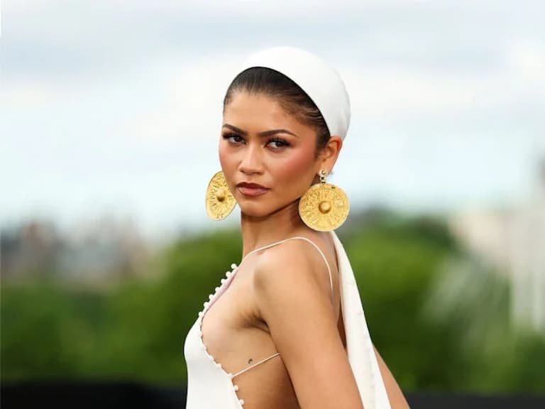 諾蘭 Christopher Nolan 竟請湯姆霍蘭德 Tom Holland 當紅娘！Zendaya 加入《奧德賽》幕後曝光！
