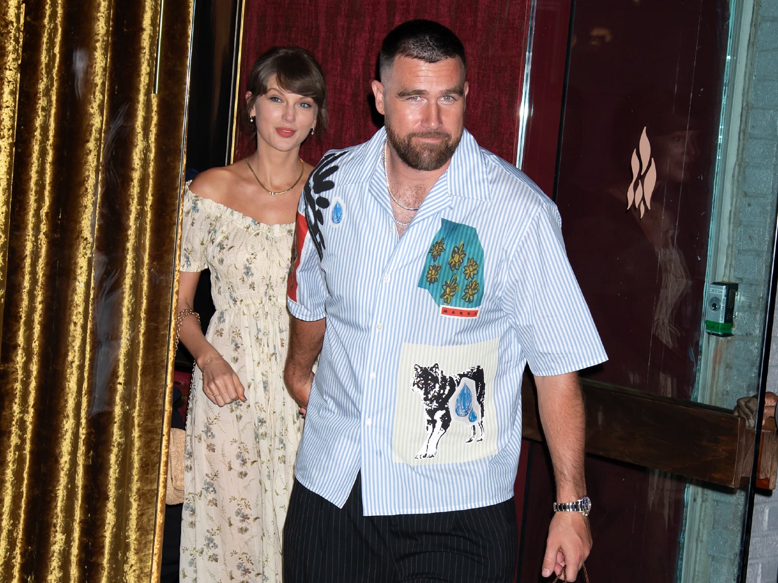 泰勒絲 Taylor Swift 婚禮抽獎活動曝光！傳艾薇兒 Avril Lavigne 獲香奈兒包，還有卡地亞名錶、經典老車！