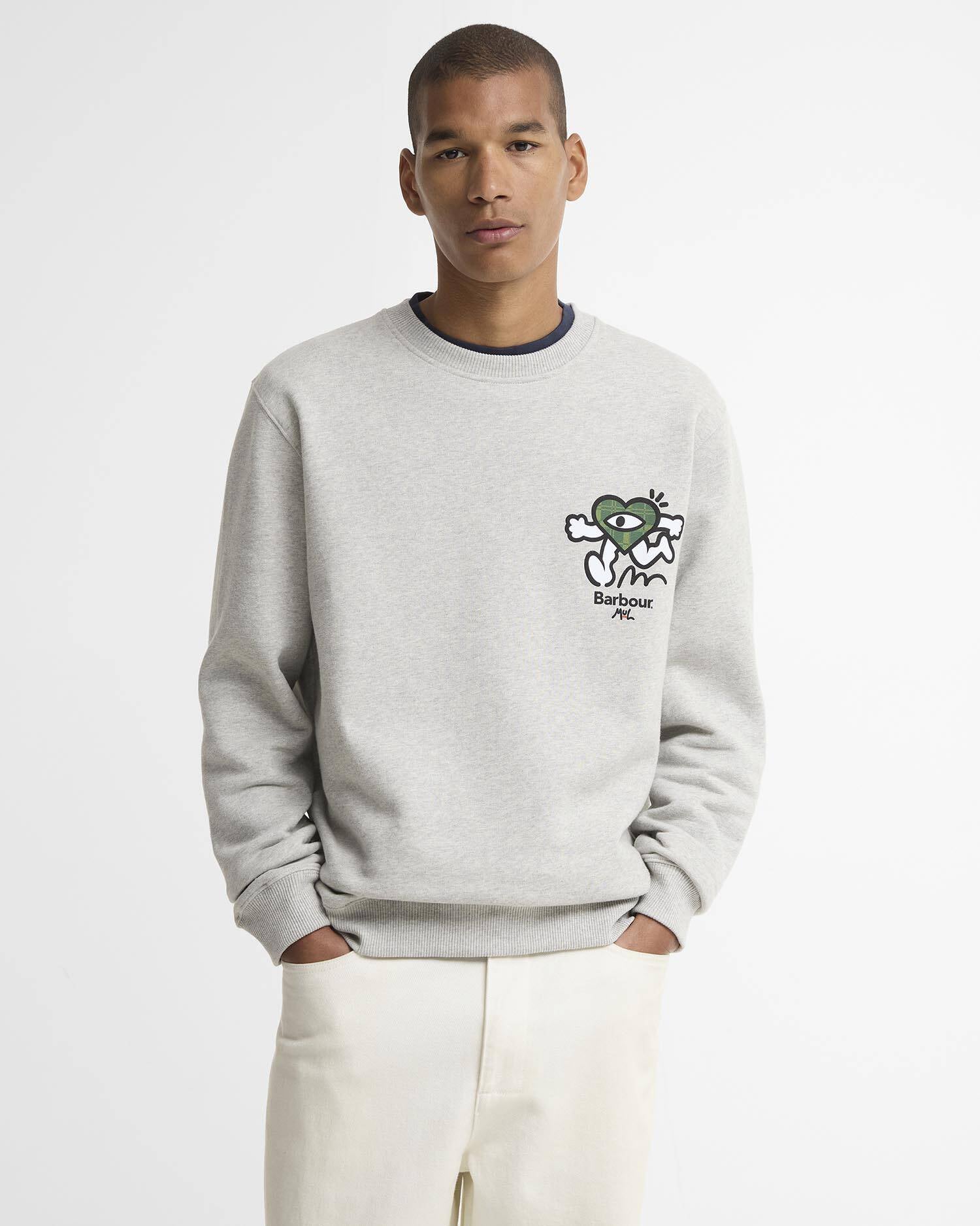 英倫百年戶外品牌 Barbour × 街頭藝術家 Mul 聯名!Running Heart 角色、露營釣魚主題⋯8 款必收!
