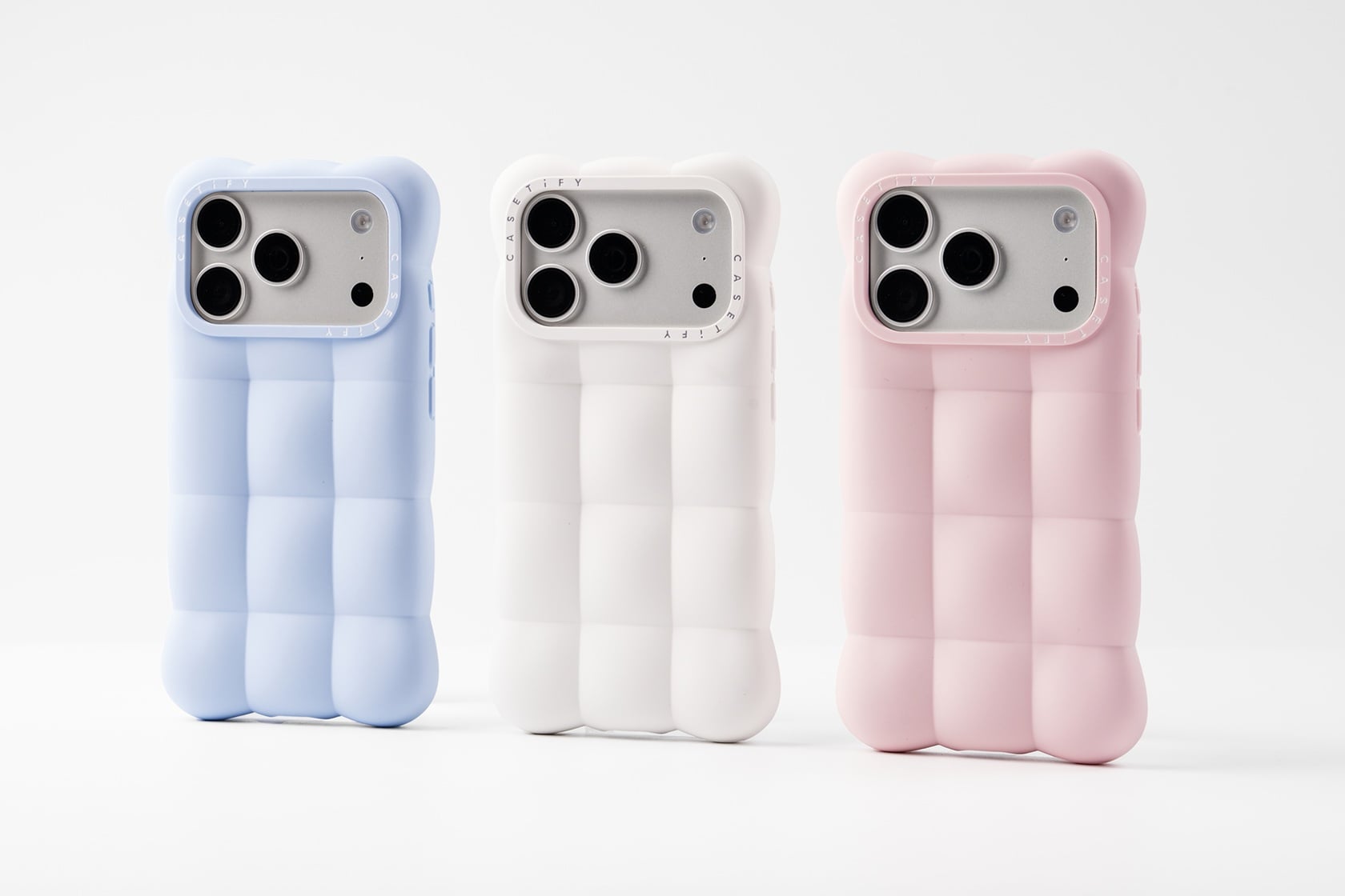 CASETiFY 推出「雲朵系列」手機殼狂讚爆!3 款夢幻配色、軍規防摔、Messy Mark 快閃咖啡廳必朝聖!