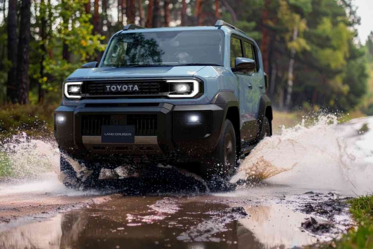 Toyota 推出「最小越野王」陸地巡洋艦 FJ！450 萬日圓、全長 4.5 公尺，已掀納車等待潮！