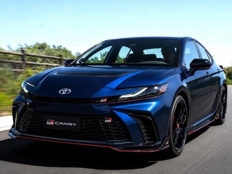 Toyota GR Camry 傳有望誕生！700 匹概念車曝光，性能直逼 BMW M3！