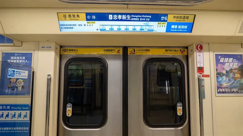 台北捷運中和新蘆線全面升級!全彩 LCD、新增四國語言⋯亮點一次看!