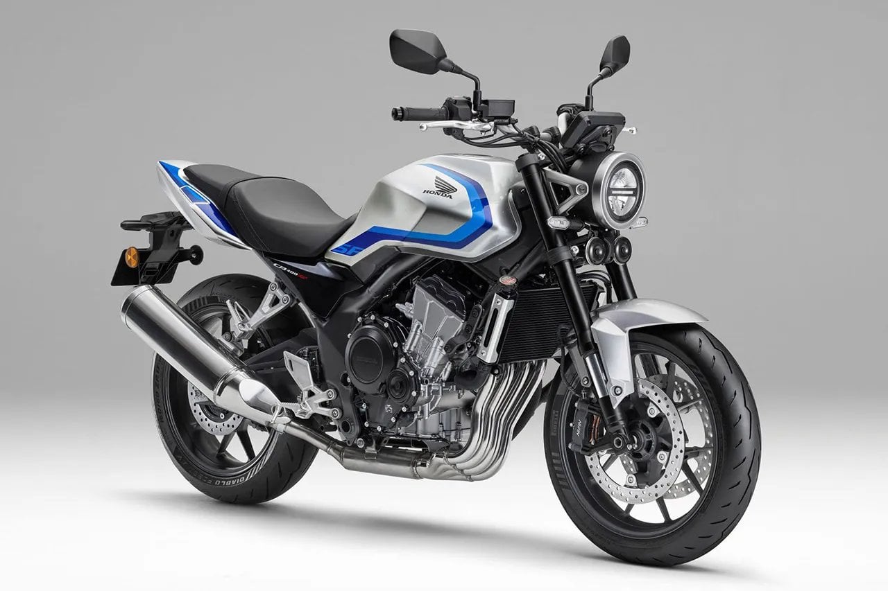 本田傳奇四缸重磅回歸!CB400 SUPER FOUR E-Clutch 8月21日發售,售價99.88萬日圓