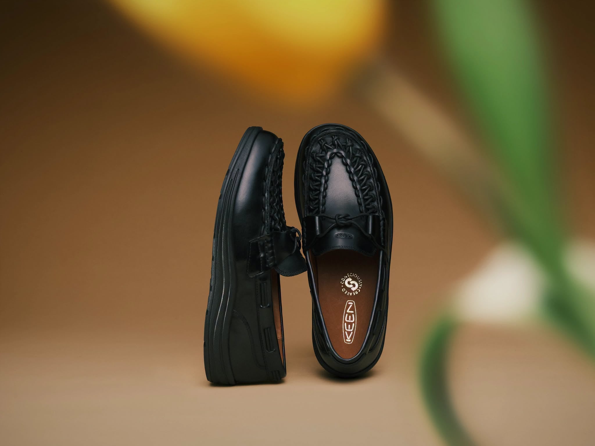 KEEN UNEEK Loafer 樂福鞋台灣發售公開!經典編織繩線+頂級皮革提供滿滿正裝質感!