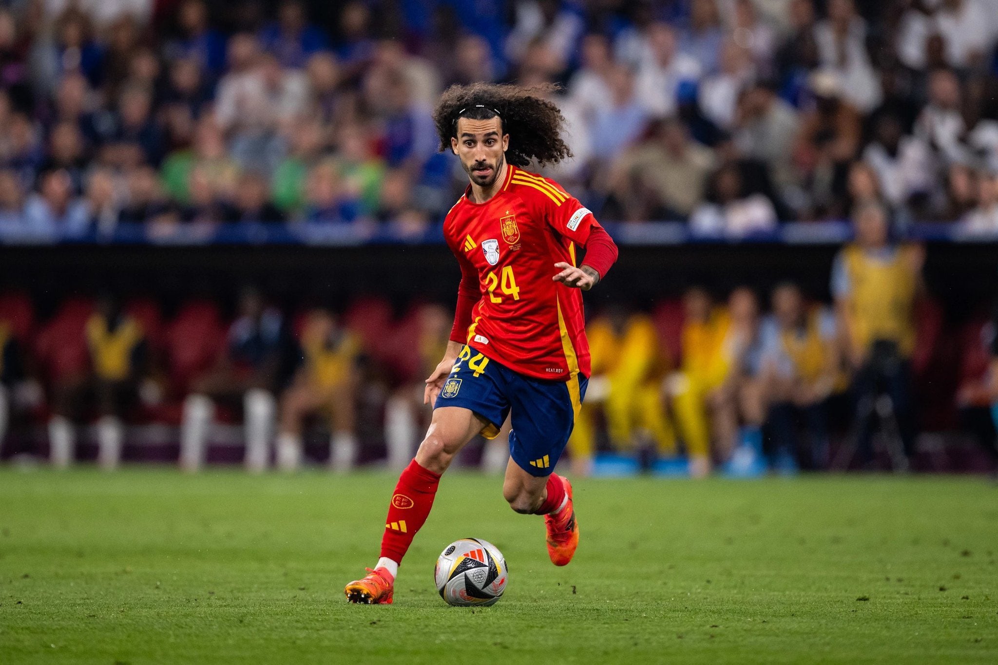 Cucurella 轉會皇馬、世界盃踢出身價!切爾西急了,豪砸 5000 萬歐元搶人!