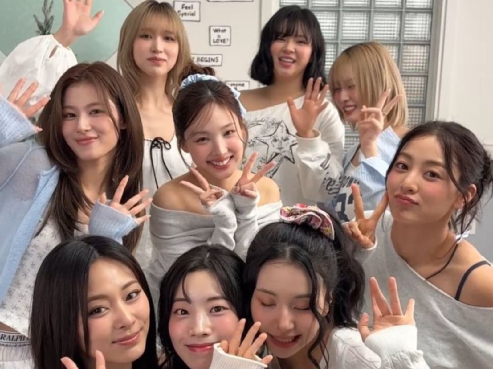 TWICE 彩瑛確定不續約離開 JYP！9 名成員未來動向懶人包！（持續更新）