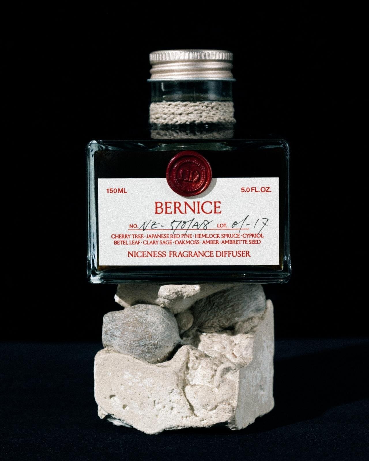 NICENESS 首款香氛「BERNICE」登場！赤松、櫻花天然素材打造森林城市香氣，7月中旬恵比寿開賣