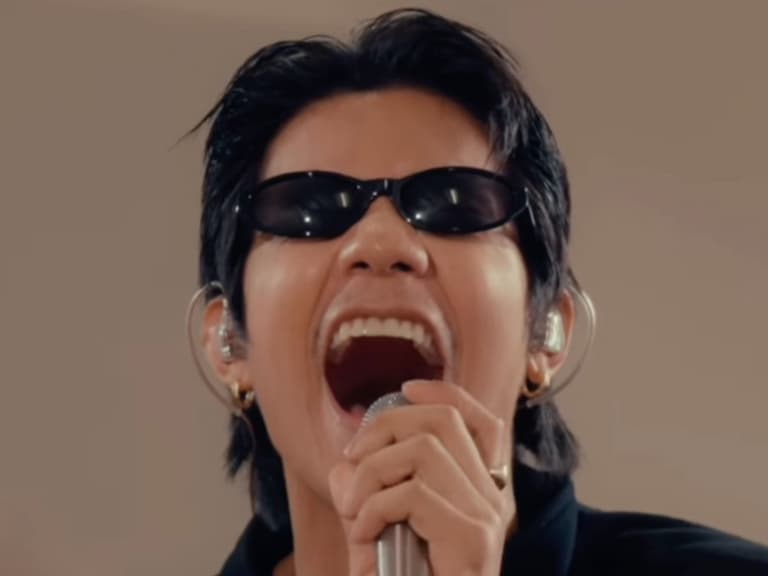 泰國歌手 Uno Laothong〈YAYAYA〉爆紅！毀滅式唱腔網笑翻：「唐老鴨在唱歌？」