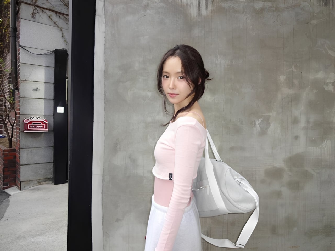 Apink 孫娜恩身高 168 公分體重 46 公斤!出道後吃泡麵超節制,竟為《金特務》破戒!