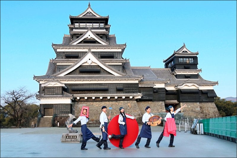 《請世界吃桌》砸破億跨國辦桌!藍正龍、千千雪梨驚險備料出包、實體活動30桌秒殺