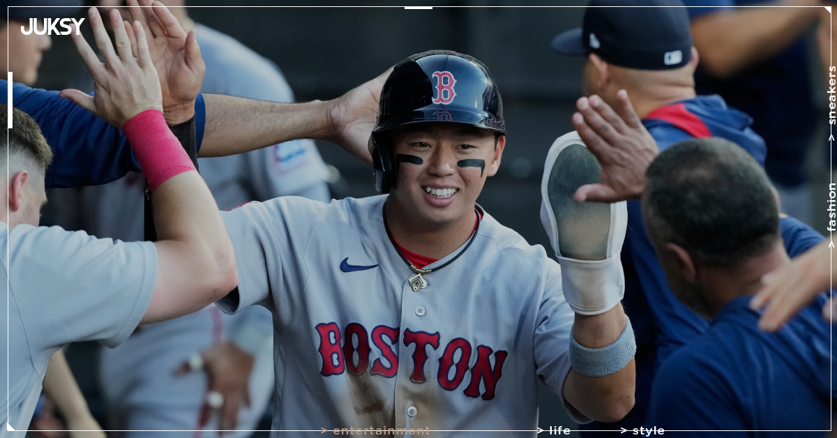 MLB/鄭宗哲美技接殺賽後人氣爆棚!波士頓紅襪球迷排隊求簽名!