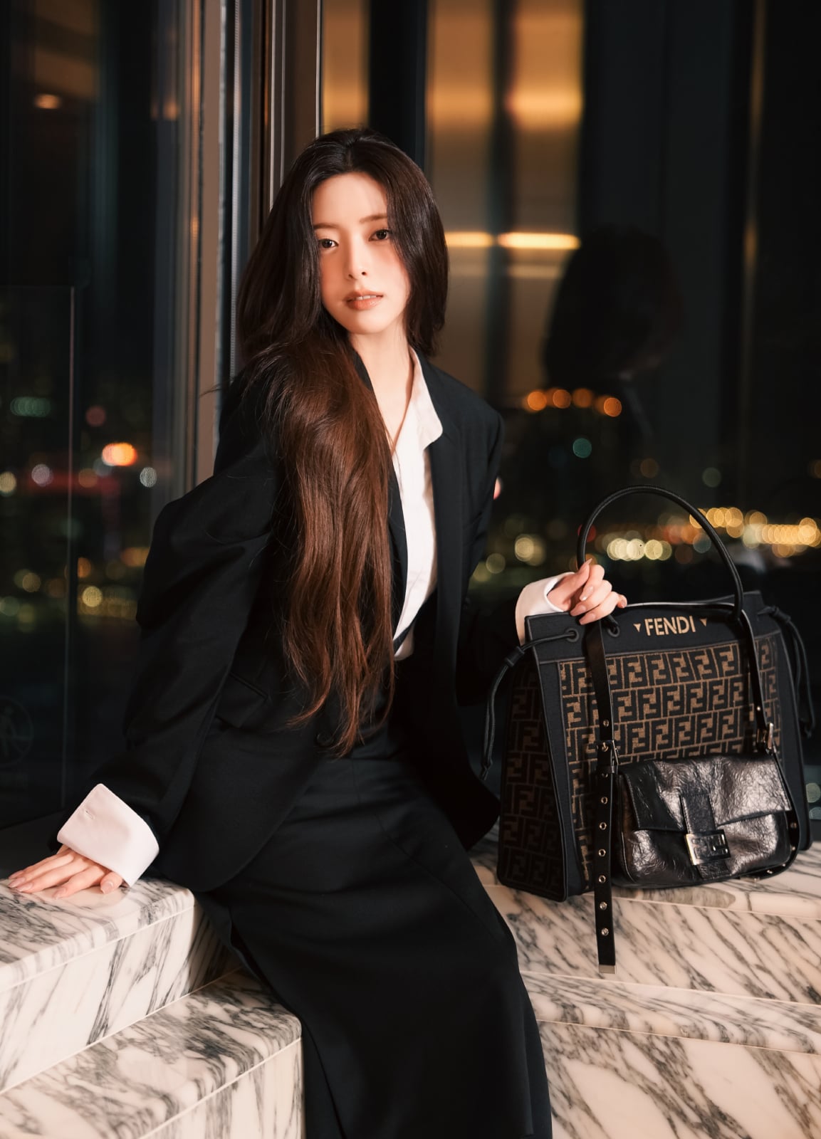 Yuna申有娜