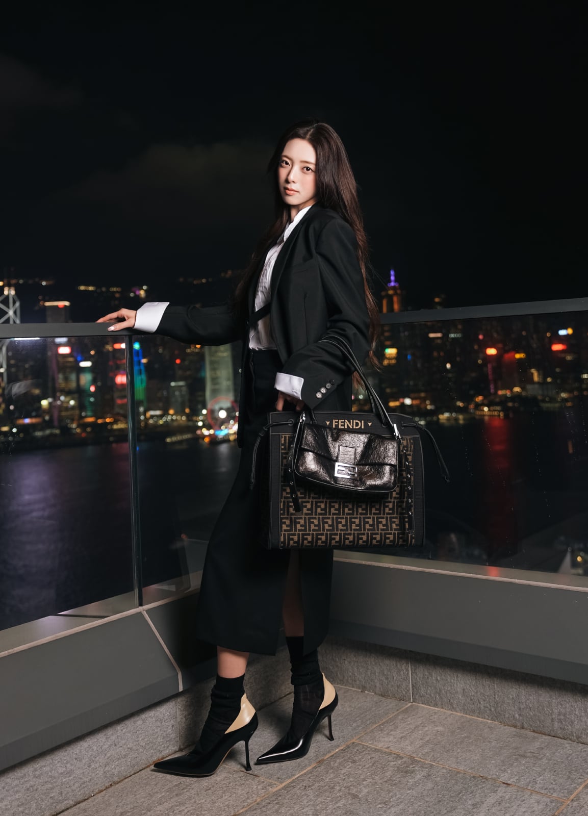 Yuna申有娜