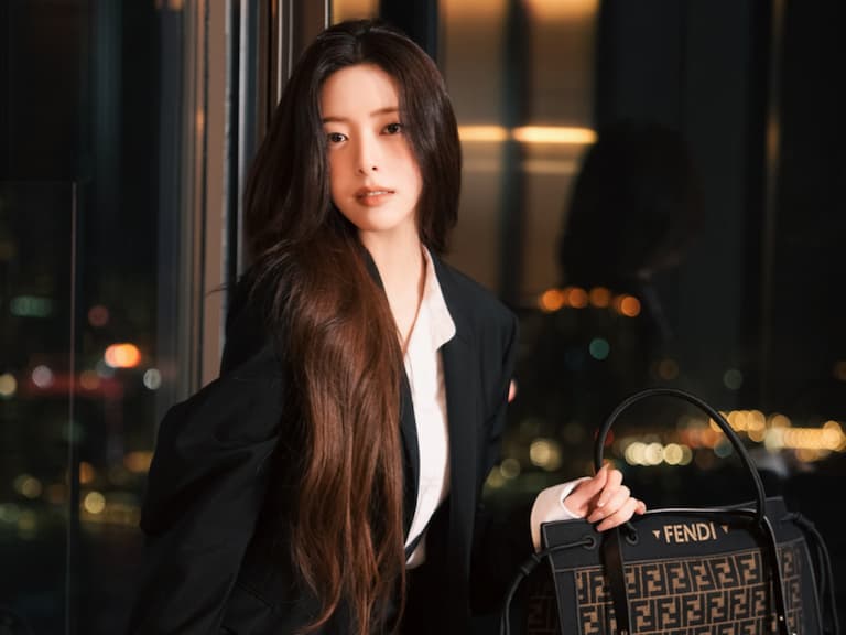 Yuna 申有娜身高 170 演繹 Fendi 全新形象大片！引網直呼：「My Queen！」