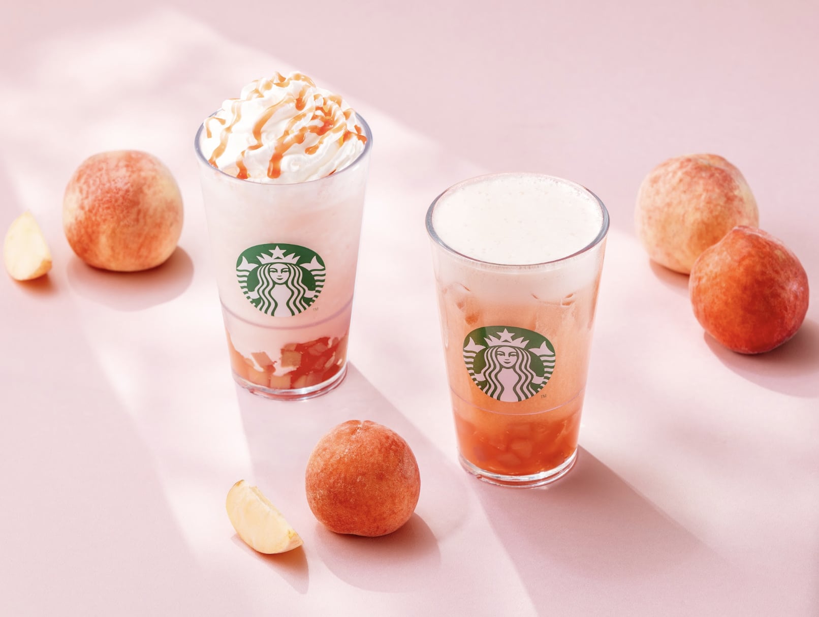 2026 星巴克夏季新品來了！蜜桃限定飲品、水果熊周邊一次收藏！